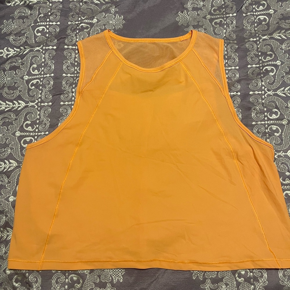 Lululemon crop tank